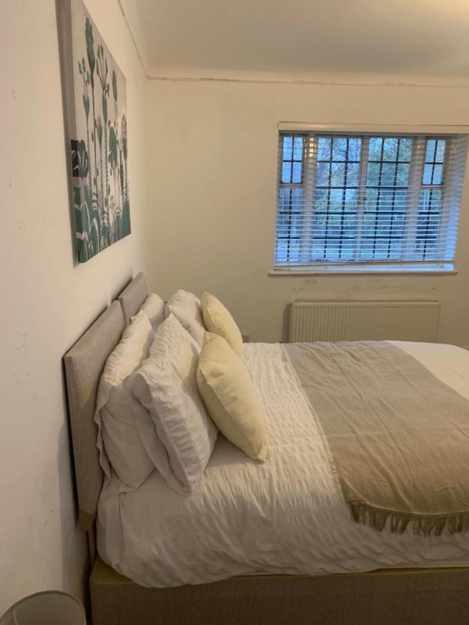 Wandsworth, South London Deluxe King Room 1 Exterior photo
